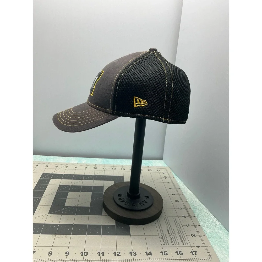 New Era Michigan Wolverines 39THIRTY Youth‎ Hat Gray Black Mesh Stretch Fit Cap - Picture 4 of 6